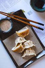  Pierożki gyoza z kurczakiem 5 szt.