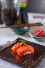 Nigiri łosoś 2 szt.